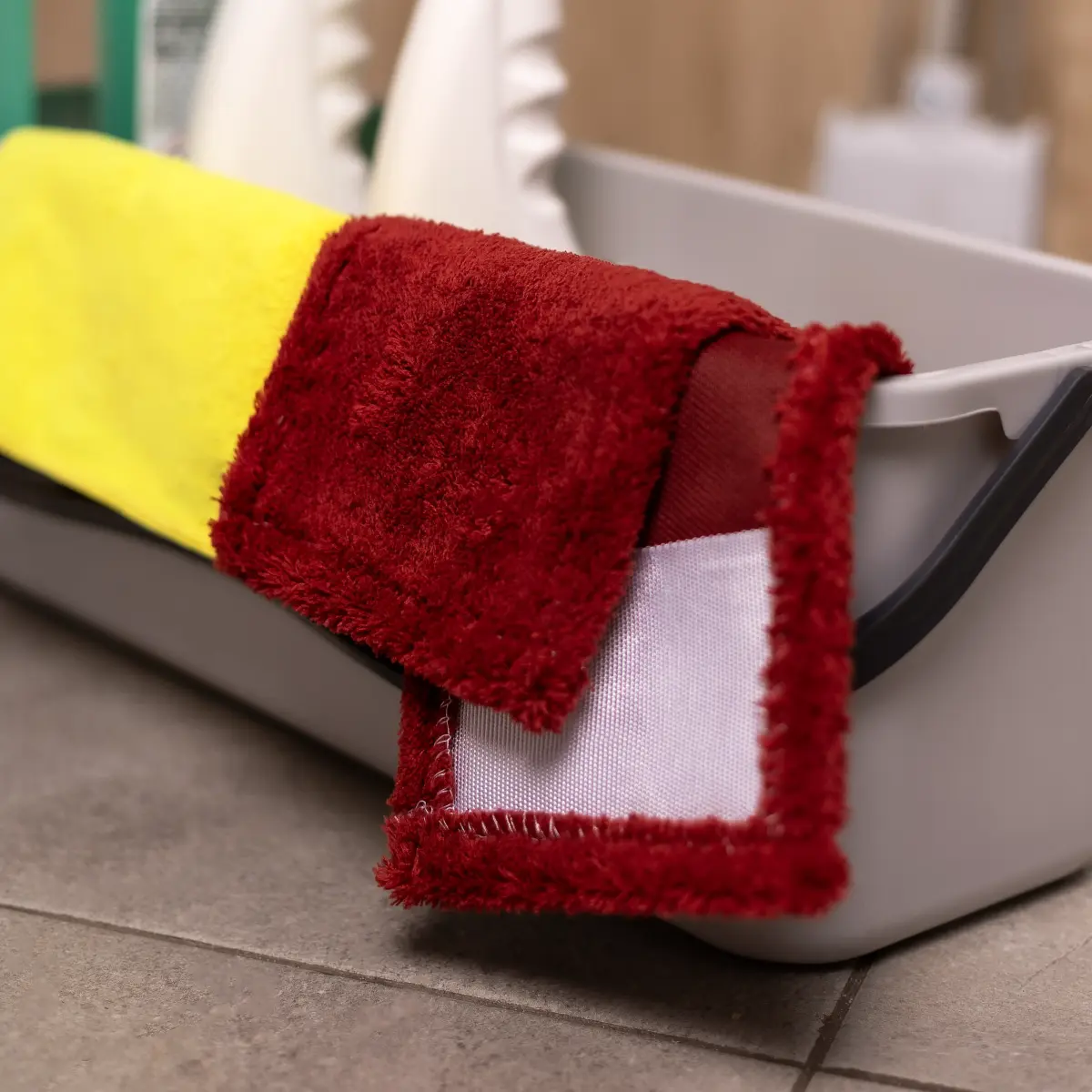 Microfiber refill for broom 42 cm, red